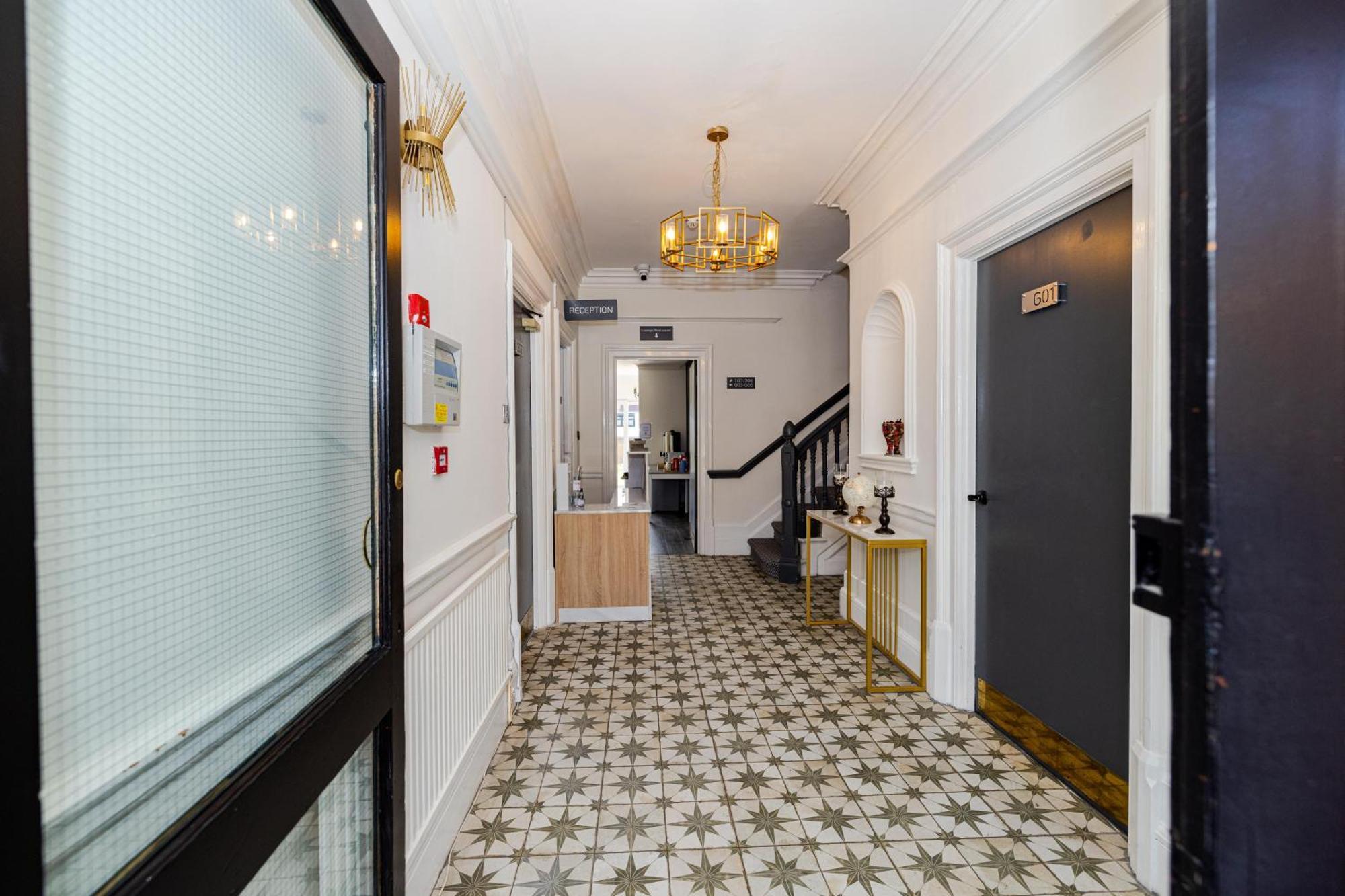 Woodford Hotel 伦敦 外观 照片